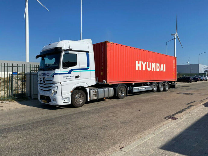 【予約】3-5月以降発売予定VAN DER MOST MERCEDESBENZ ACTROS BIG SPACE 4X2 CONTAINER TRAILER 40フィートコンテナ 3軸 トラック/WSI 建設機械模型 工事車両 1/50 ミニカー