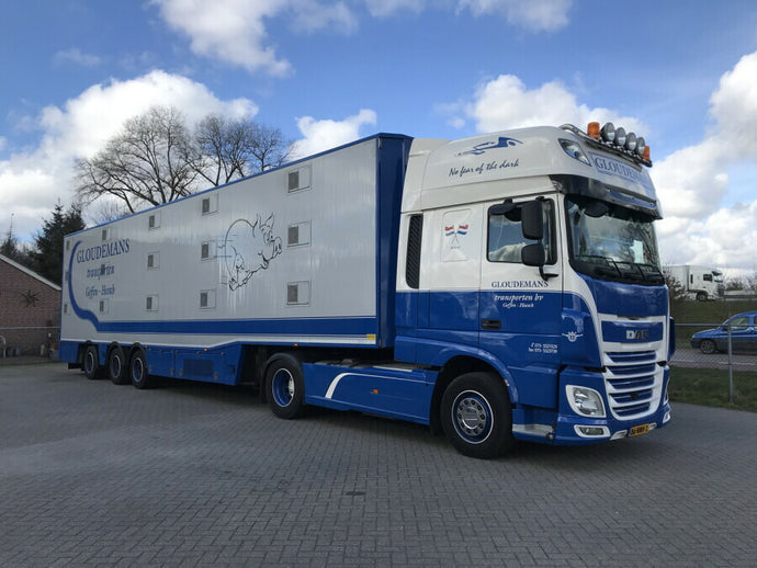 【予約】3-5月以降発売予定GLOUDEMANS DAF XF SUPER SPACE CAB 4X2 LIVE STOCK TRAILER 3軸 トラック/WSI 建設機械模型 工事車両 1/50 ミニカー