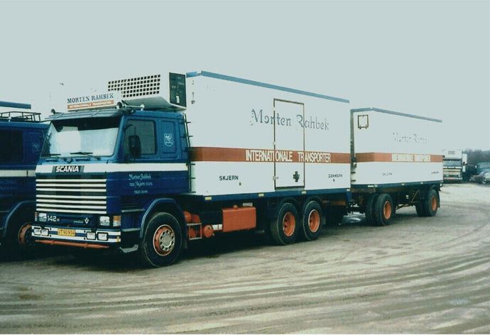【予約】12月以降発売予定Morten Rahbek; SCANIA 2 SERIES 6X2 TAG AXLE RIGED TRUCK REEFER COMBI  トラック/WSI 建設機械模型 工事車両 1/50 ミニカー