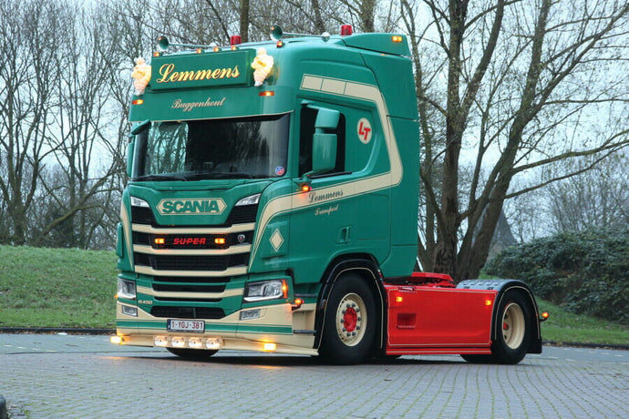 【予約】12月以降発売予定Lemmens; SCANIA R HIGHLINE I CR20H 4X2 トラックトラクタ/WSI 建設機械模型 工事車両 1/50 ミニカー