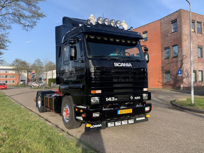 【予約】12月以降発売予定Limi Trans; SCANIA 3 SERIE STREAMLINE 4X2 トラック トラクタ/建設機械模型 工事車両 WSI 1/50 ミニチュア