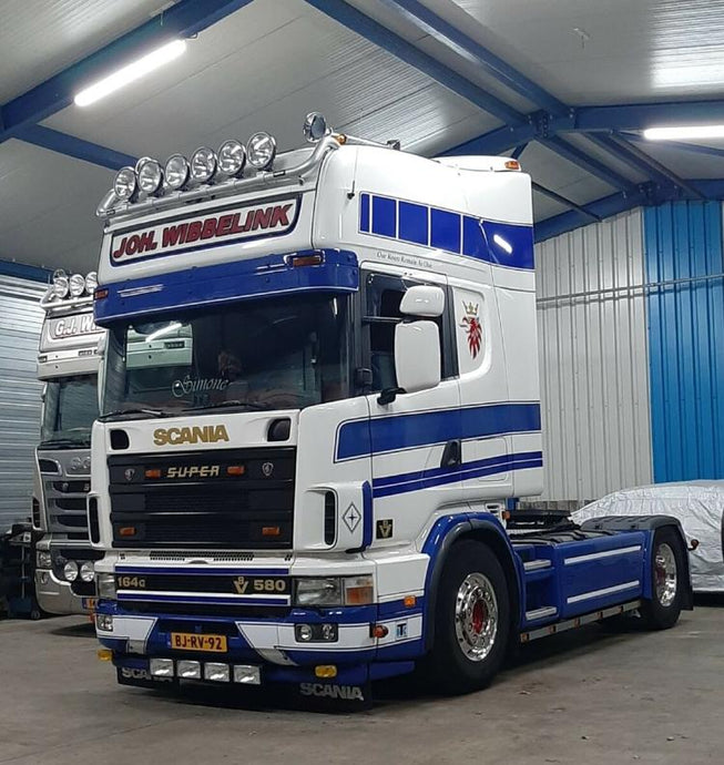 【予約】2023年3月以降発売予定G.J. Wibbelink; SCANIA R4 TOPLINE 4X2 トラクタ トラック /建設機械模型 工事車両 WSI 1/50 ミニチュア