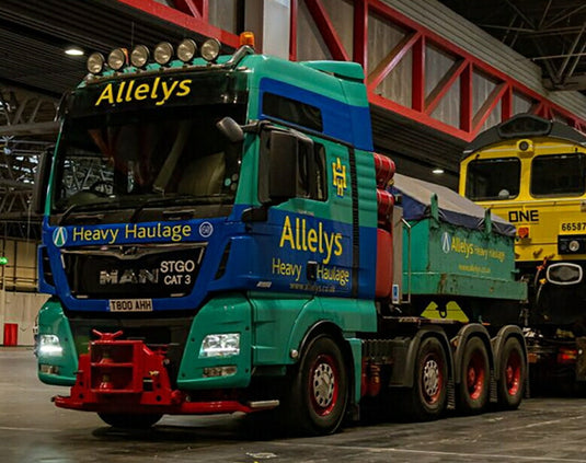 【予約】2023年3月以降発売予定ALLELYS; MAN TGX XXL 8X4 EURO 6C トラック /建設機械模型 工事車両 WSI 1/50 ミニチュア