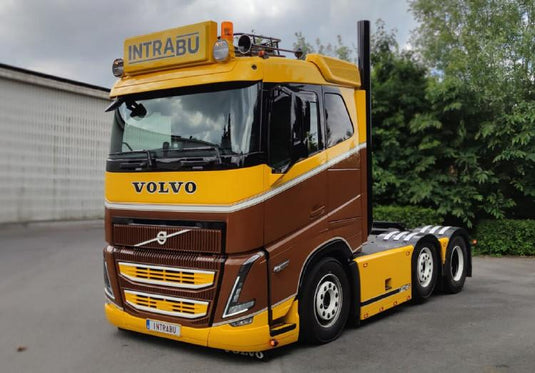 【予約】2023年3月以降発売予定Intrabu; VOLVO FH5 SLEEPER CAB 6X2 TWIN STEER トラクタ トラック /建設機械模型 工事車両 WSI 1/50 ミニチュア