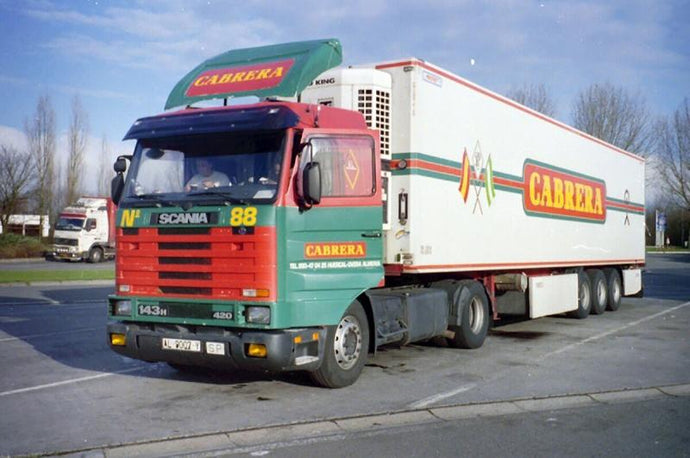 【予約】2023年3月以降発売予定Transportes Cabrera; SCANIA 3 SERIES STREAMLINE 4X2 REEFER TRAILER - 3 AXLEトラック /建設機械模型 工事車両 WSI 1/50 ミニチュア