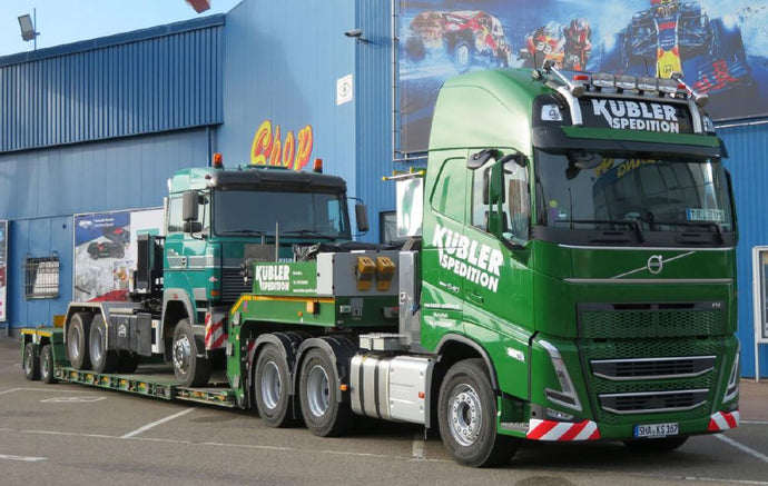 【予約】12月以降発売予定KUBLER SPEDITION; VOLVO FH5 GLOBETROTTER XL 6X4 NOOTEBOOM EURO-PX LOW LOADER トラック トレーラー /WSI 1/50 建設機械模型