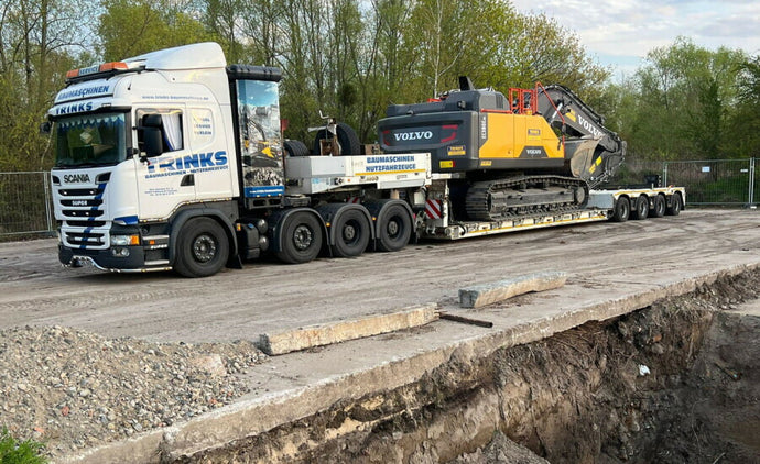 【予約】2024年発売予定TRINKS; SCANIA R6 8X4 STREAMLINE HIGHLINE EURO LOW LOADER PENDEL X  4軸 トラック トレーラー /WSI 1/50 建設機械模型