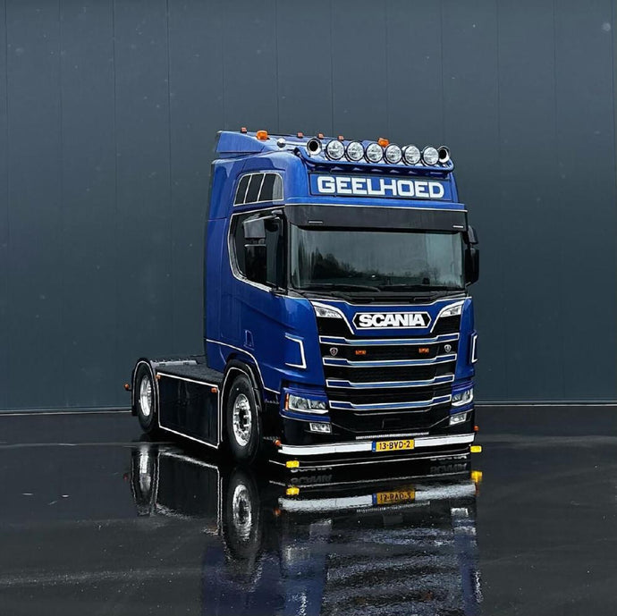 【予約】6-8月以降発売予定GEELHOED SCANIA R HIGHLINE CR20H 4X2 トラックトラクタ/WSI 1/50 模型 建設機械ミニチュア