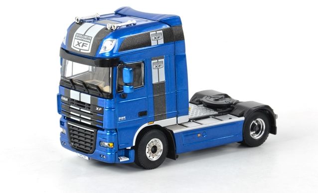 【予約】DAF  DAF XF 105 Super Space Cab トラック トラクタヘッド/WSI 1/50 模型