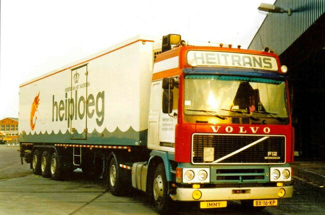 【予約】10-12月以降発売予定Heiploeg Volvoボルボ F12 Classic Cool Trailerトラック  建設機械模型 工事車両 WSI 1/50 ミニチュア