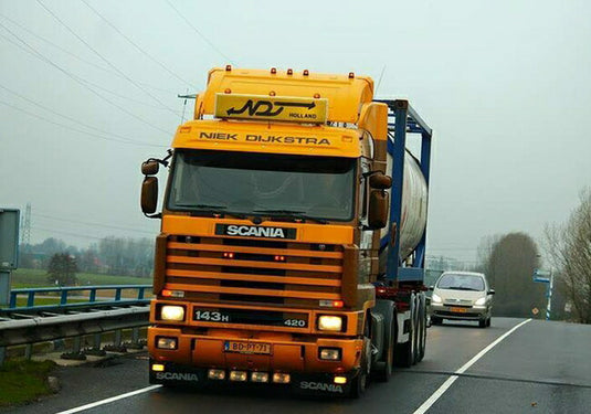 【予約】10-12月以降発売予定Niek Dijkstra SCANIAスカニア R113/R143 Streamline Container Trailer 3軸トレーラー /WSI  建設機械模型 工事車両 1/50 ミニチュア
