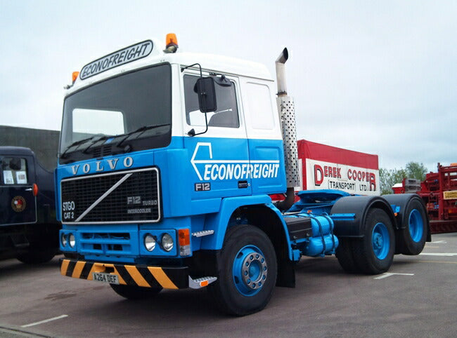 【予約】10-12月以降発売予定Econofreight Volvo F12 Ballastbox with Cover トラックトラクタヘッド /WSI  建設機械模型 工事車両 1/50 ミニチュア