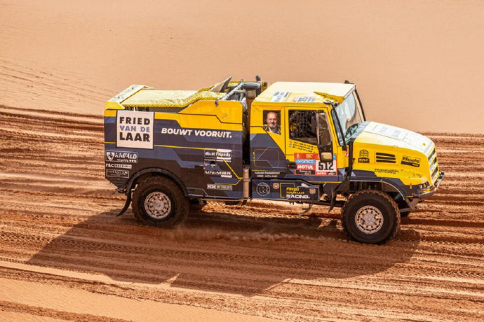 【予約】2024年発売予定FRIED VAN DE LAAR RACING; IVECO TORPEDO RALLY トラック /WSI 1/50 建設機械模型