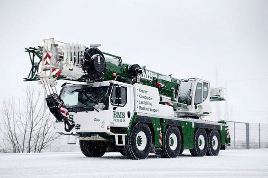 【予約】12月以降発売予定LIEBHERR LTM 1090-4.2 WSI 1/50 建設機械 模型ミニカー  はたらく車重機 モバイルクレーン